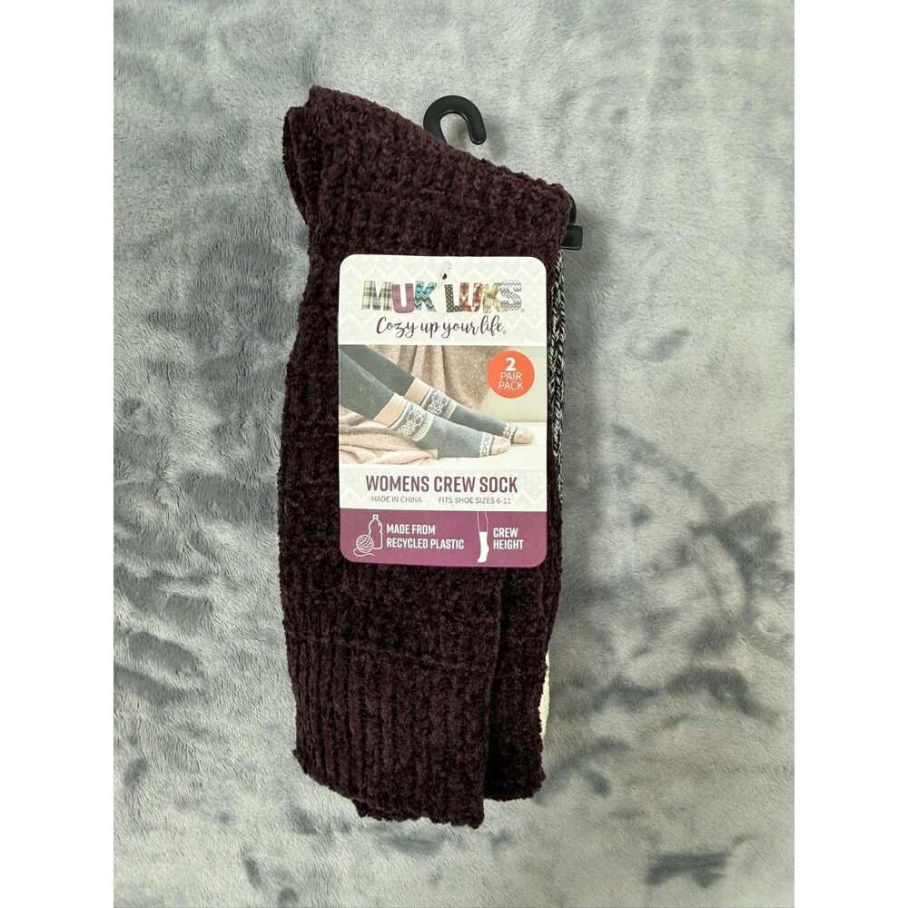 Muk Luk Women’s  2 Pair Pack Crew Height Socks size 6-11 Plum